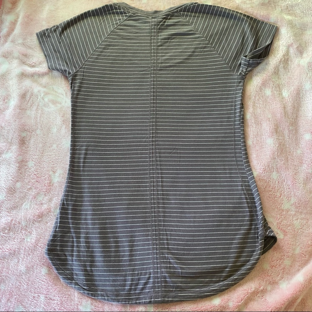 ♾ Calia by Carrie Underwood | Everyday striped tee shirt - Picture 8 of 8